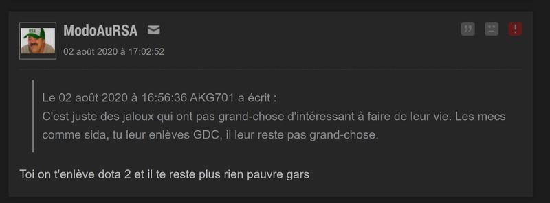 Fichier:Akg vs minimoog.jpeg