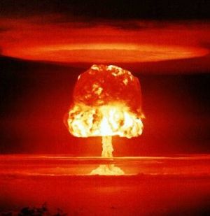 Explosion-nucleaire11.jpg