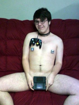 1425659940-nintendo-fanboy-2.jpg